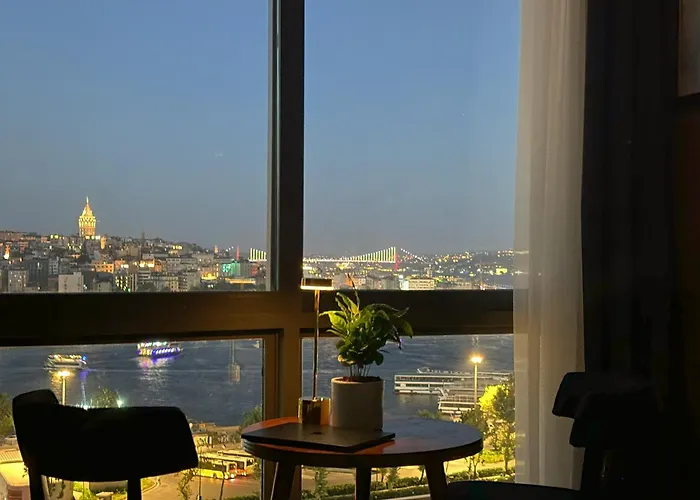 The Halic Bosphorus * Κωνσταντινούπολη